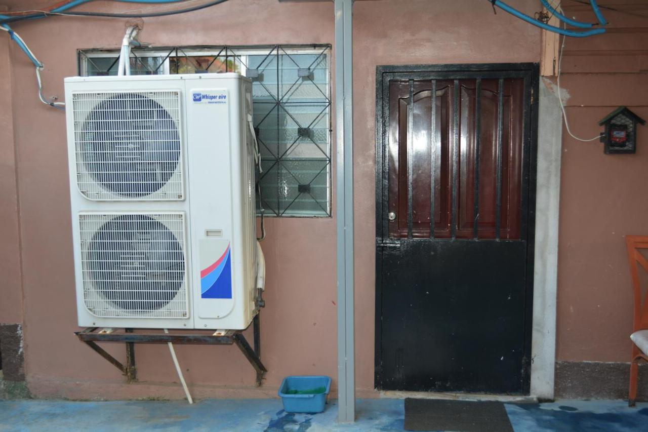 Apartamentos Y Hostal Rudon #1 Puerto Cortes Luaran gambar